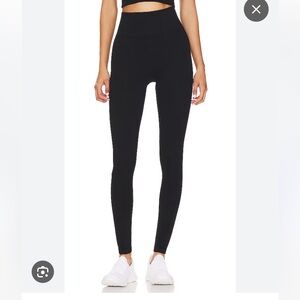 Revolve Wellbeing + beingwell 7/8 black leggings XS